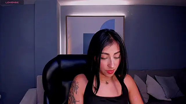 Snapshot of CelesteMoonX chatting on 05-08-26, 02:17 CelesteMoonX online show from 05-08-26, 02:17