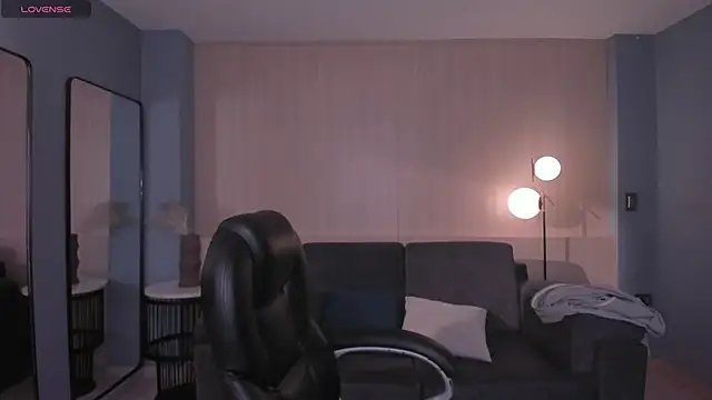 Snapshot of CelesteMoonX chatting on 05-19-26, 03:13 CelesteMoonX online show from 05-19-26, 03:13