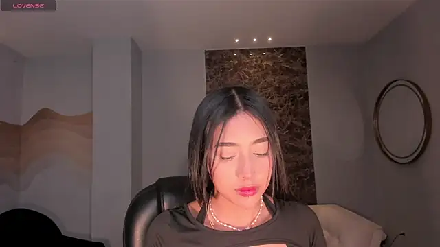 ScarlettBlaze  online show from 12-22-25, 12:02