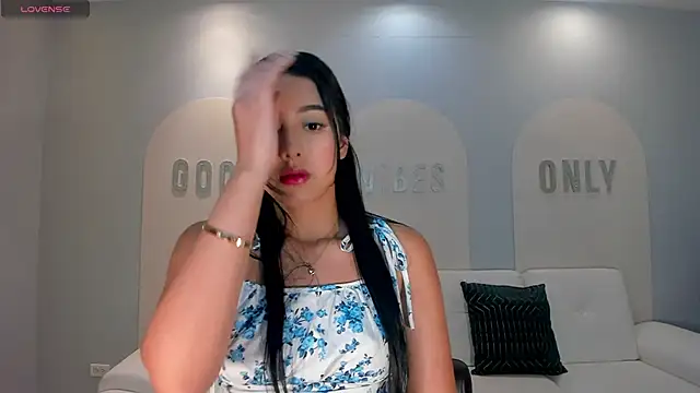 ScarlettBlaze  online show from 05-08-26, 12:10