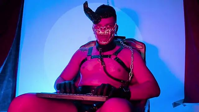 Snapshot of Master_Connor_BDSM chatting on 05-30-26, 11:13 Master Connor BDSM online show from 05-30-26, 11:13
