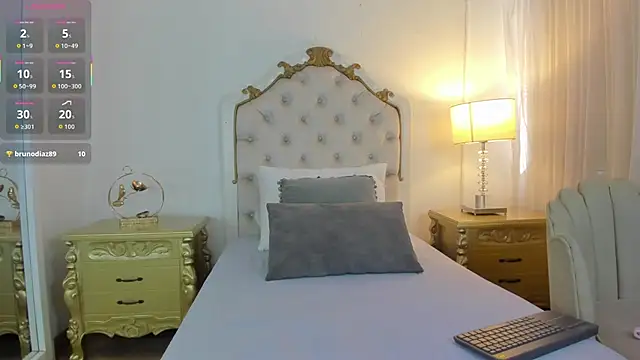 jessi lopez45 online show from 10-27-25, 07:29