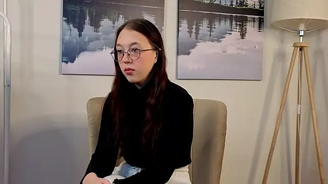VenaAnge online show from 10-17-25, 05:21