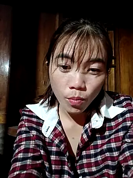 Snapshot of omai-ngot chatting on 11-13-25, 10:36 omai-ngot online show from 11-13-25, 10:36