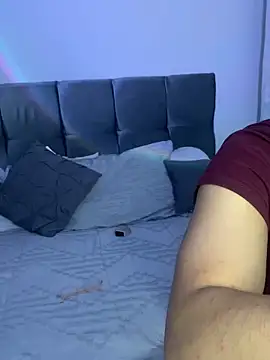 Snapshot of violetjack chatting on 03-27-26, 05:46 violetjack online show from 03-27-26, 05:46