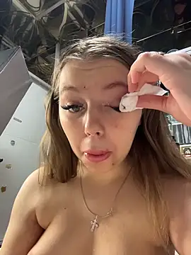 Snapshot of Anna_Lov_ chatting on 02-15-26, 02:19 Anna Lov online show from 02-15-26, 02:19