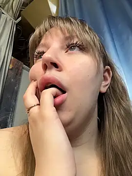 Snapshot of Anna_Lov_ chatting on 03-12-26, 01:12 Anna Lov online show from 03-12-26, 01:12