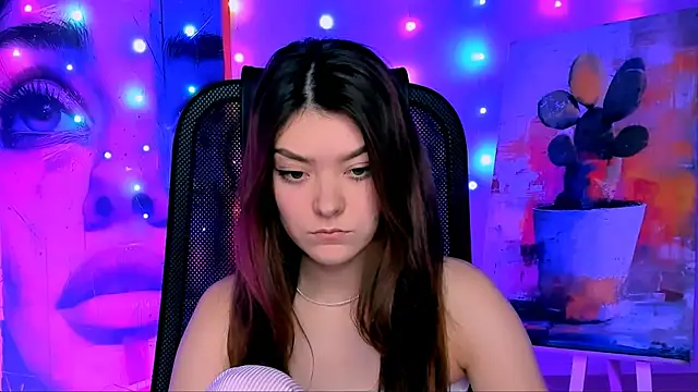 Snapshot of AnaSteisher chatting on 12-17-25, 03:51 AnaSteisher online show from 12-17-25, 03:51