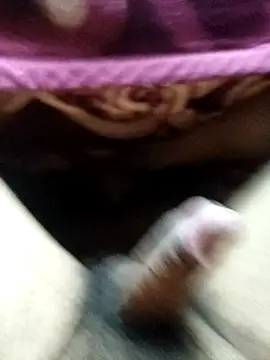 Snapshot of Soumyajit129ommk chatting on 12-22-25, 02:41 Soumyajit129ommk online show from 12-22-25, 02:41