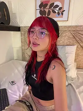 Emma duff online show from 04-29-26, 07:42