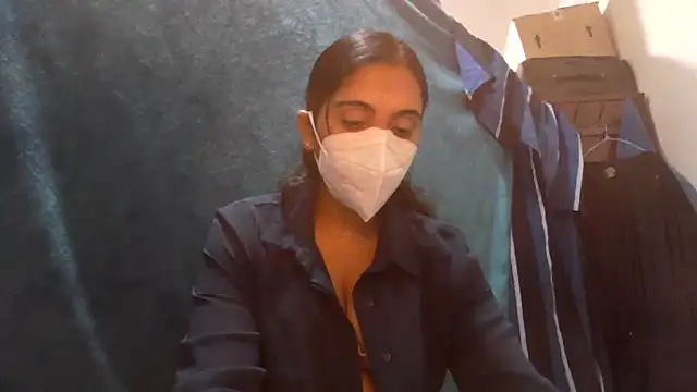 shainiasha1 online show from 06-06-26, 04:44