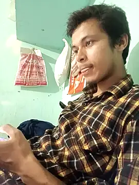 maxmishra18 online show from 10-25-25, 04:09