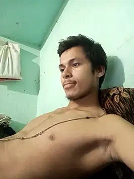 maxmishra18 online show from 10-27-25, 04:00