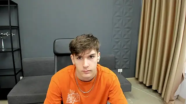 BradyFlint online show from 05-13-26, 04:32