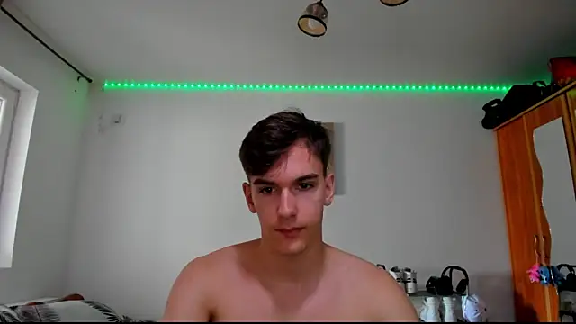 BradyFlint online show from 06-09-26, 04:02