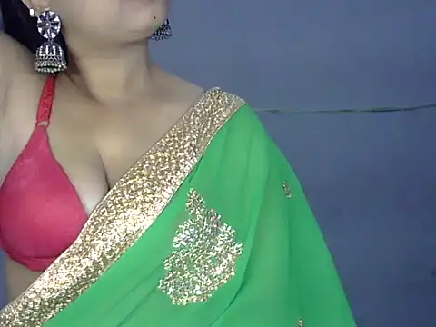 Snapshot of ANKITA_THAKUR chatting on 11-08-25, 03:01 ANKITA THAKUR online show from 11-08-25, 03:01