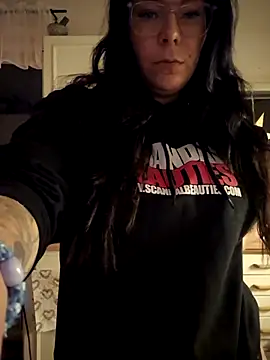 Snapshot of NordicNaughty chatting on 11-26-25, 08:54 NordicNaughty online show from 11-26-25, 08:54