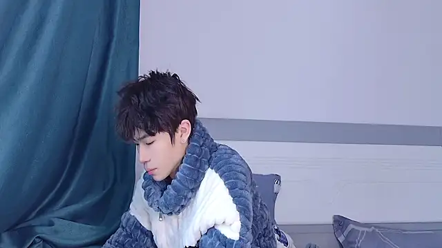 Snapshot of Stuffy-111 chatting on 10-25-25, 04:53 Stuffy-111 online show from 10-25-25, 04:53