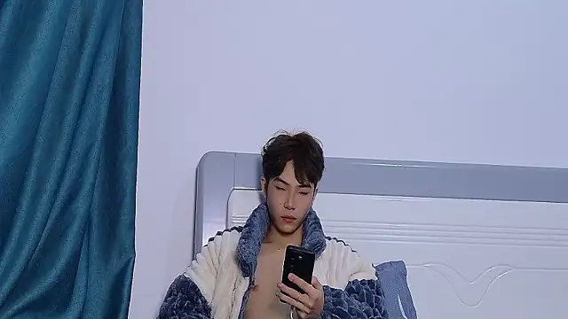 Snapshot of Stuffy-111 chatting on 11-03-25, 10:27 Stuffy-111 online show from 11-03-25, 10:27