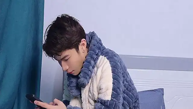 Snapshot of Stuffy-111 chatting on 11-13-25, 11:09 Stuffy-111 online show from 11-13-25, 11:09