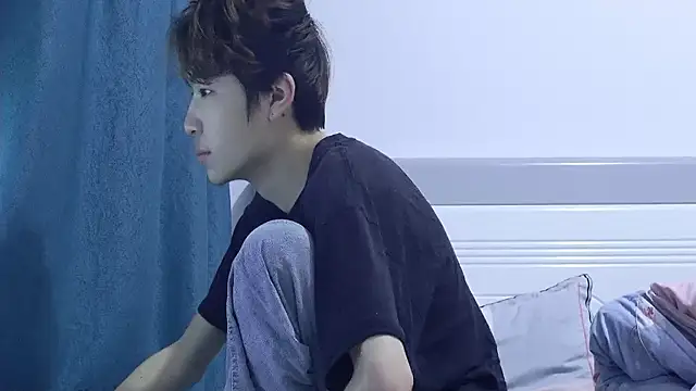 Snapshot of Stuffy-111 chatting on 04-07-26, 10:42 Stuffy-111 online show from 04-07-26, 10:42