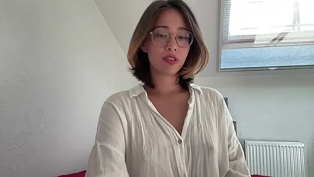 Snapshot of WillHannah chatting on 07-17-26, 01:51 WillHannah online show from 07-17-26, 01:51