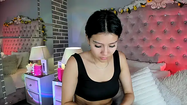 TanyaBello online show from 07-15-26, 04:07