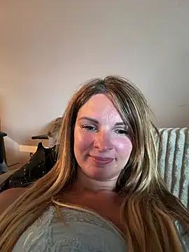 kinkysarahx online show from 07-26-26, 03:08
