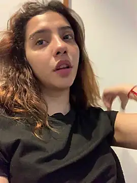 MiaaCute- online show from 04-28-26, 10:15