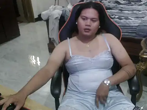 Snapshot of Zoe_fenlon chatting on 10-29-25, 03:42 Zoe fenlon online show from 10-29-25, 03:42