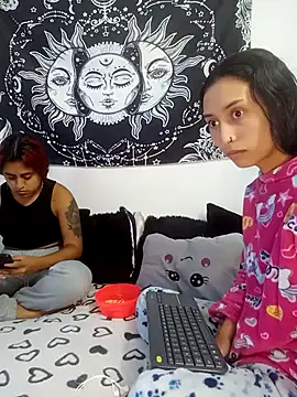 Snapshot of emily_n_abby chatting on 02-11-26, 01:27 emily n abby online show from 02-11-26, 01:27