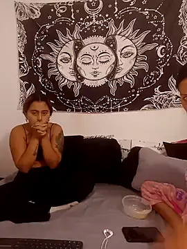 Snapshot of emily_n_abby chatting on 03-04-26, 01:50 emily n abby online show from 03-04-26, 01:50