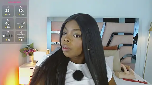 Maiacharris  online show from 12-16-25, 07:30