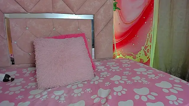 Snapshot of mia__blaze__ chatting on 02-12-26, 03:01 mia blaze online show from 02-12-26, 03:01