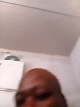 Snapshot of Roronae chatting on 11-12-25, 09:53 Roronae online show from 11-12-25, 09:53