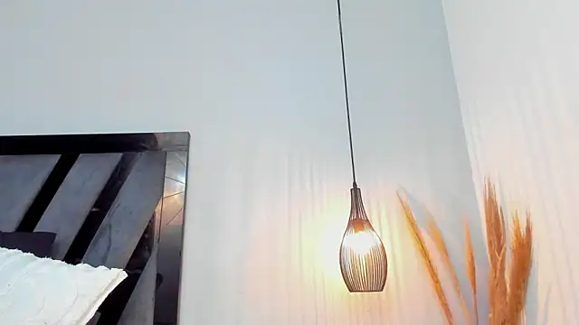 Amelia Brixton online show from 03-03-26, 06:19