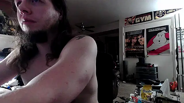 Snapshot of biggerisbetter12 chatting on 10-20-25, 10:27 biggerisbetter12 online show from 10-20-25, 10:27