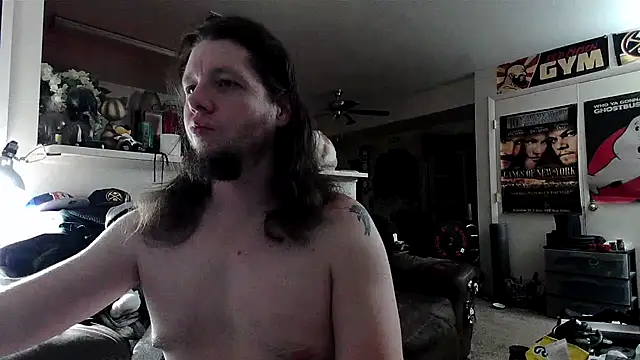 Snapshot of biggerisbetter12 chatting on 10-24-25, 11:28 biggerisbetter12 online show from 10-24-25, 11:28