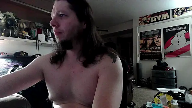 Snapshot of biggerisbetter12 chatting on 10-26-25, 09:26 biggerisbetter12 online show from 10-26-25, 09:26