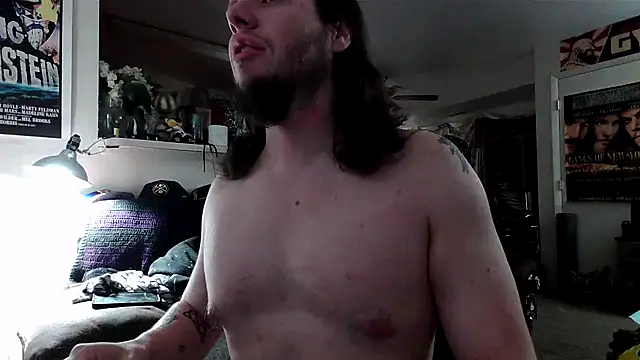 Snapshot of biggerisbetter12 chatting on 11-12-25, 10:09 biggerisbetter12 online show from 11-12-25, 10:09