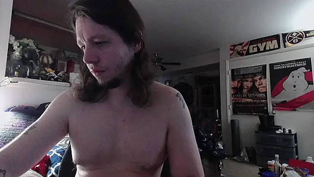 Snapshot of biggerisbetter12 chatting on 02-11-26, 12:26 biggerisbetter12 online show from 02-11-26, 12:26