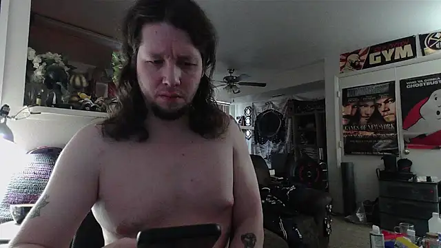 Snapshot of biggerisbetter12 chatting on 02-16-26, 03:41 biggerisbetter12 online show from 02-16-26, 03:41