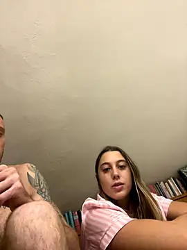 Snapshot of sputafuoco14 chatting on 10-31-25, 04:57 sputafuoco14 online show from 10-31-25, 04:57