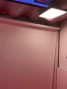 elegant  rouse online show from 02-16-26, 01:46