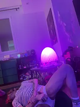 Drgghjkkk online show from 04-17-26, 11:08