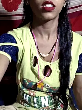 Snapshot of Itz_Aisha__ chatting on 10-29-25, 01:57 Itz Aisha online show from 10-29-25, 01:57