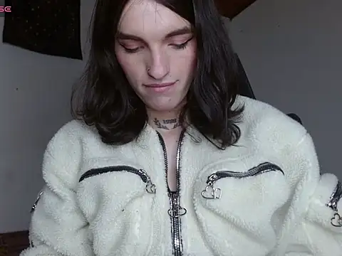 Scarlett crastrawberry online show from 04-27-26, 07:56