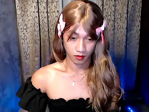 Snapshot of taylaxuxu chatting on 12-15-25, 08:51 taylaxuxu online show from 12-15-25, 08:51