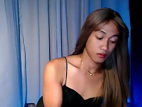 Snapshot of taylaxuxu chatting on 03-11-26, 02:06 taylaxuxu online show from 03-11-26, 02:06