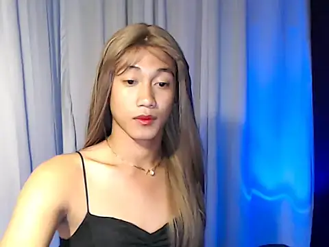 Snapshot of taylaxuxu chatting on 03-12-26, 03:45 taylaxuxu online show from 03-12-26, 03:45